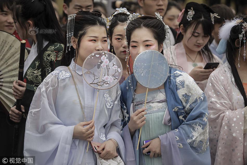 生化危机8病毒和前作有什么区别